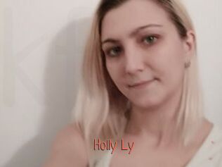 Holly_Ly