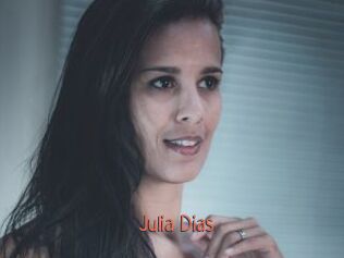 Julia_Dias