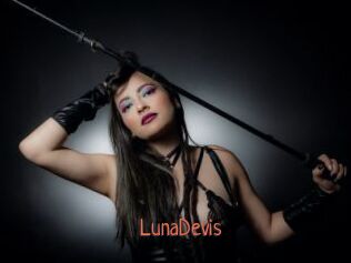 LunaDevis