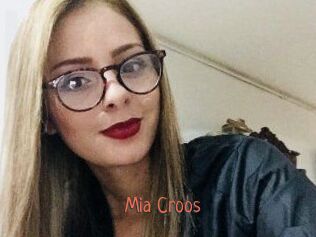 Mia_Croos