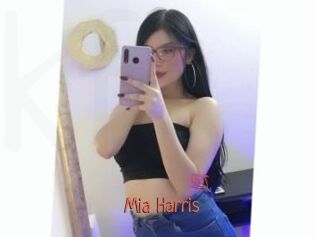 Mia_Harris