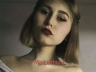 Mia_Leeblond