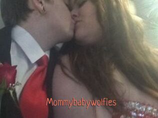 Mommybabywolfies