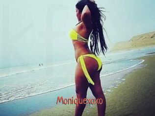 Moniquexoxo