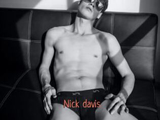 Nick_davis