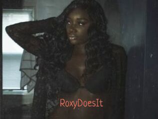 RoxyDoesIt