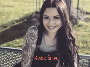 Rylee_Snow