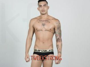 TWEEKSTRONG