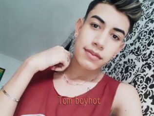 Tom_boyhot